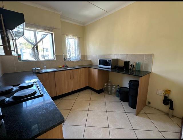 2 BEDROOM APARTMENT FOR SALE IN FERNDALE